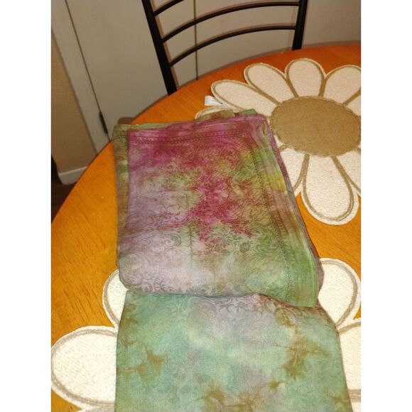 NEW 4 Napkins Rayon Blend Hand-Dyed Sustainable Lunch/Dinner 22" x 24" QT Studio - Picture 2 of 6